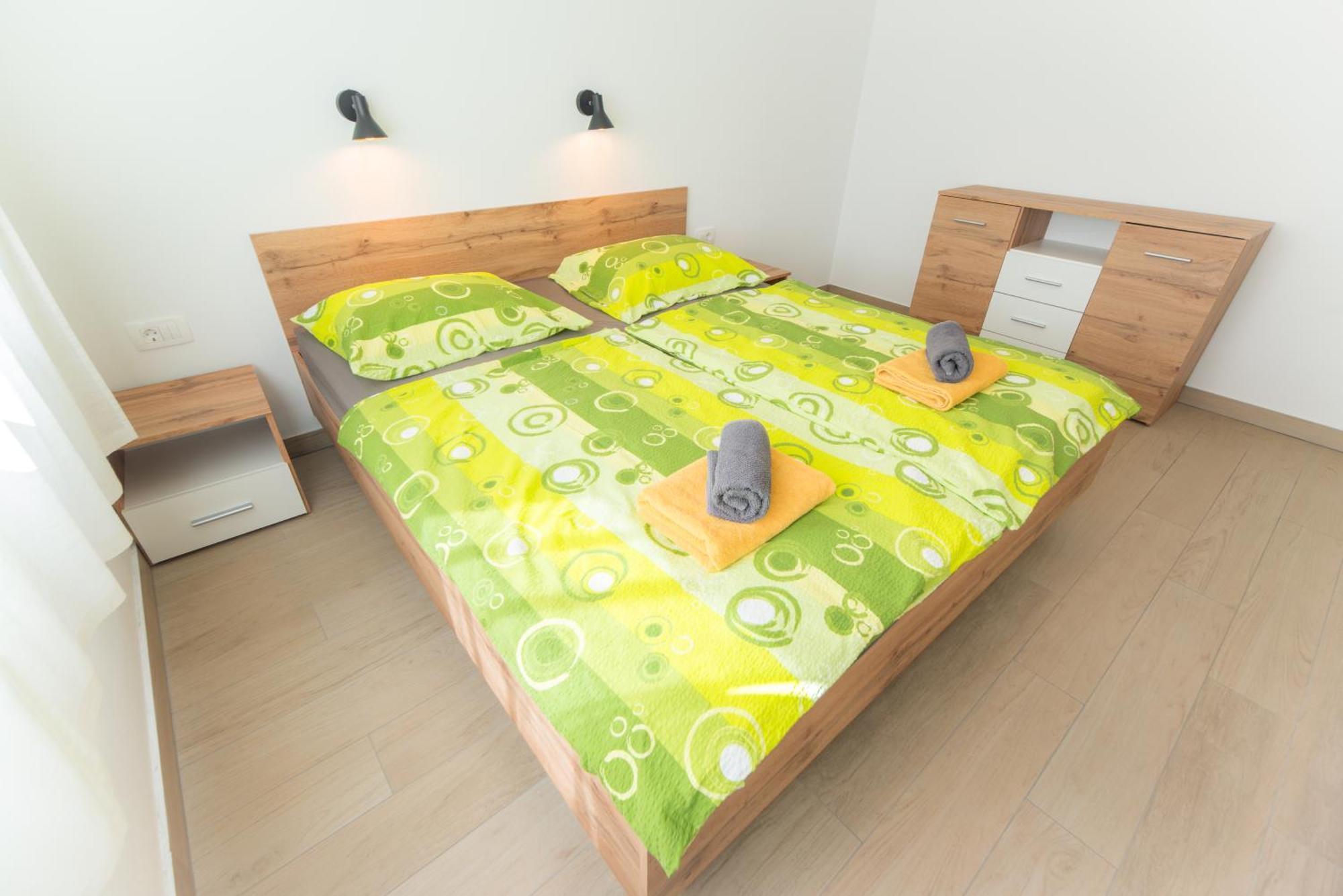 Apartma Gojsa โบเว็ก ภายนอก รูปภาพ